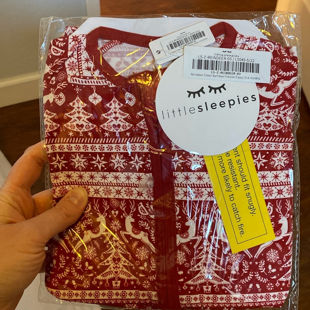 Little sleepies reindeer zippy 3-6M